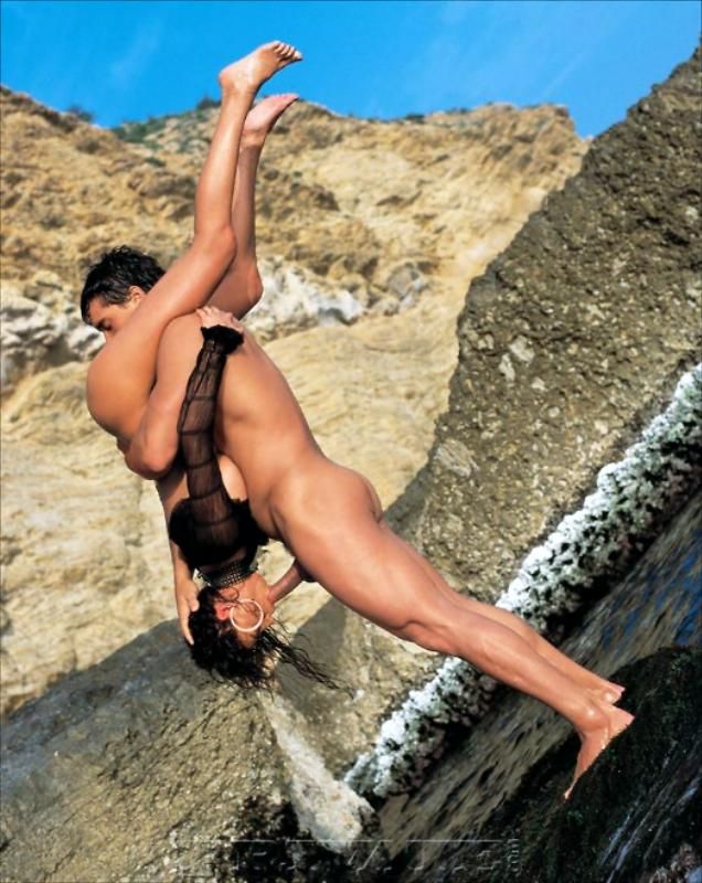 Imagen etiquetada con: Blowjob, Brunette, Cunnilingus, Feet, Legs, Nature, 69, Dick