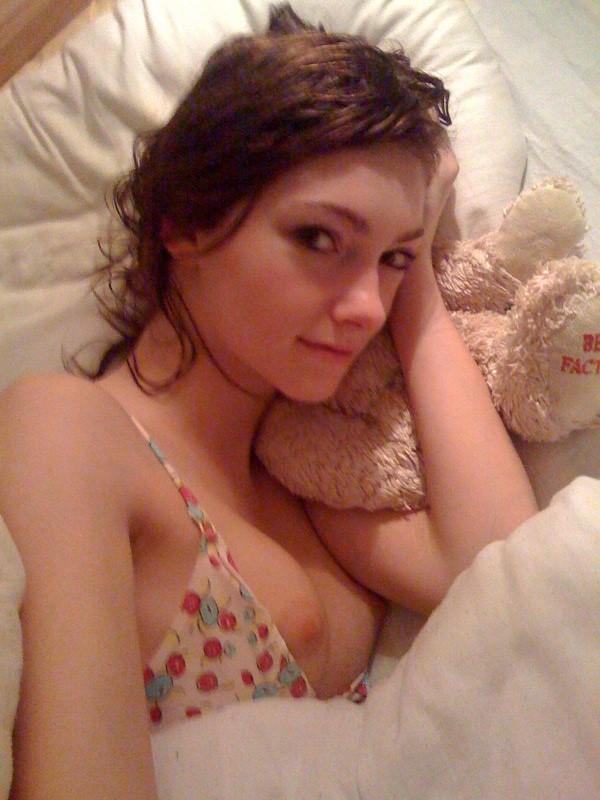 Imagen etiquetada con: Brunette, Boobs, Cute, Eyes, Lingerie, Selfie
