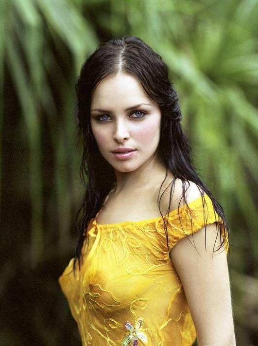 Imagen etiquetada con: Brunette, Eyes, Nature, Boobs, Cute