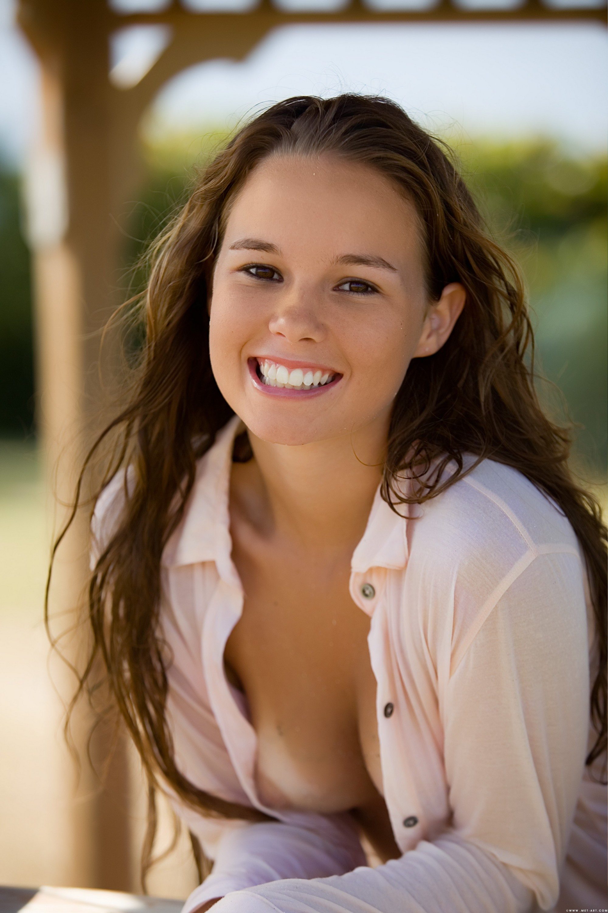 Imagen etiquetada con: Skinny, Aria A, Brunette, Erivia, MET Art, American, Cute, Eyes, Smiling