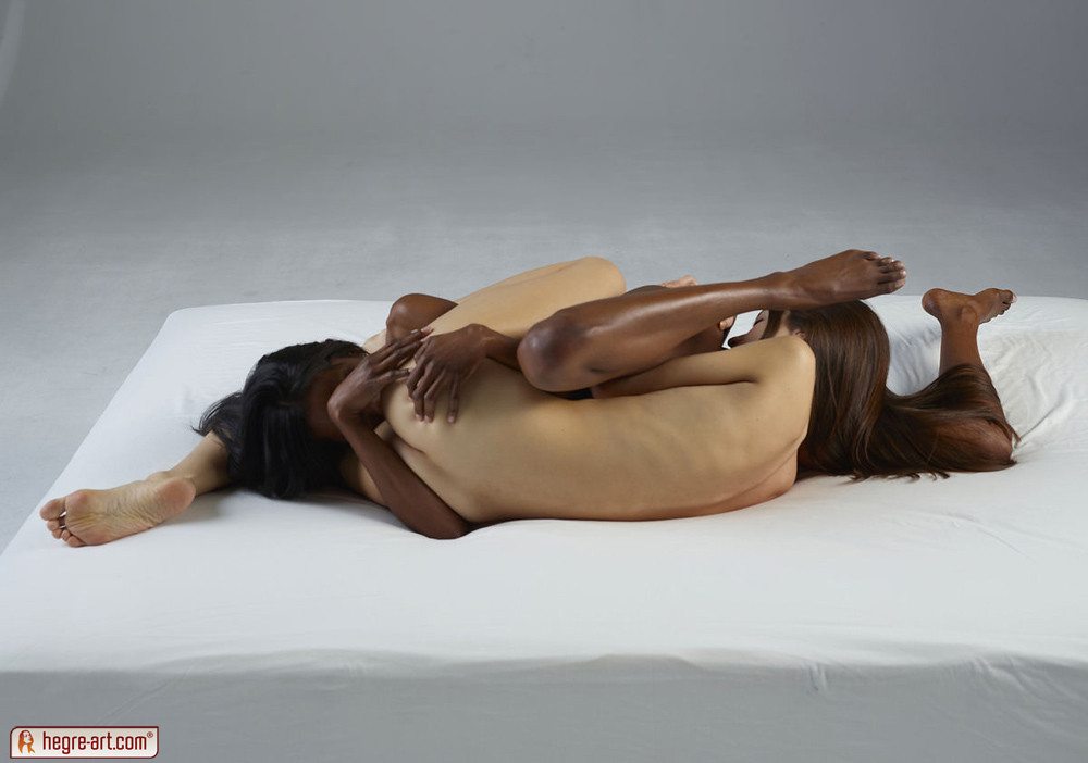 Imagen etiquetada con: Skinny, Black, Brunette, Hegre Art, Kiki, Valerie, 2 girls, 69, Cunnilingus, Interracial, Lesbian, Mauritian, Sexy Wallpaper