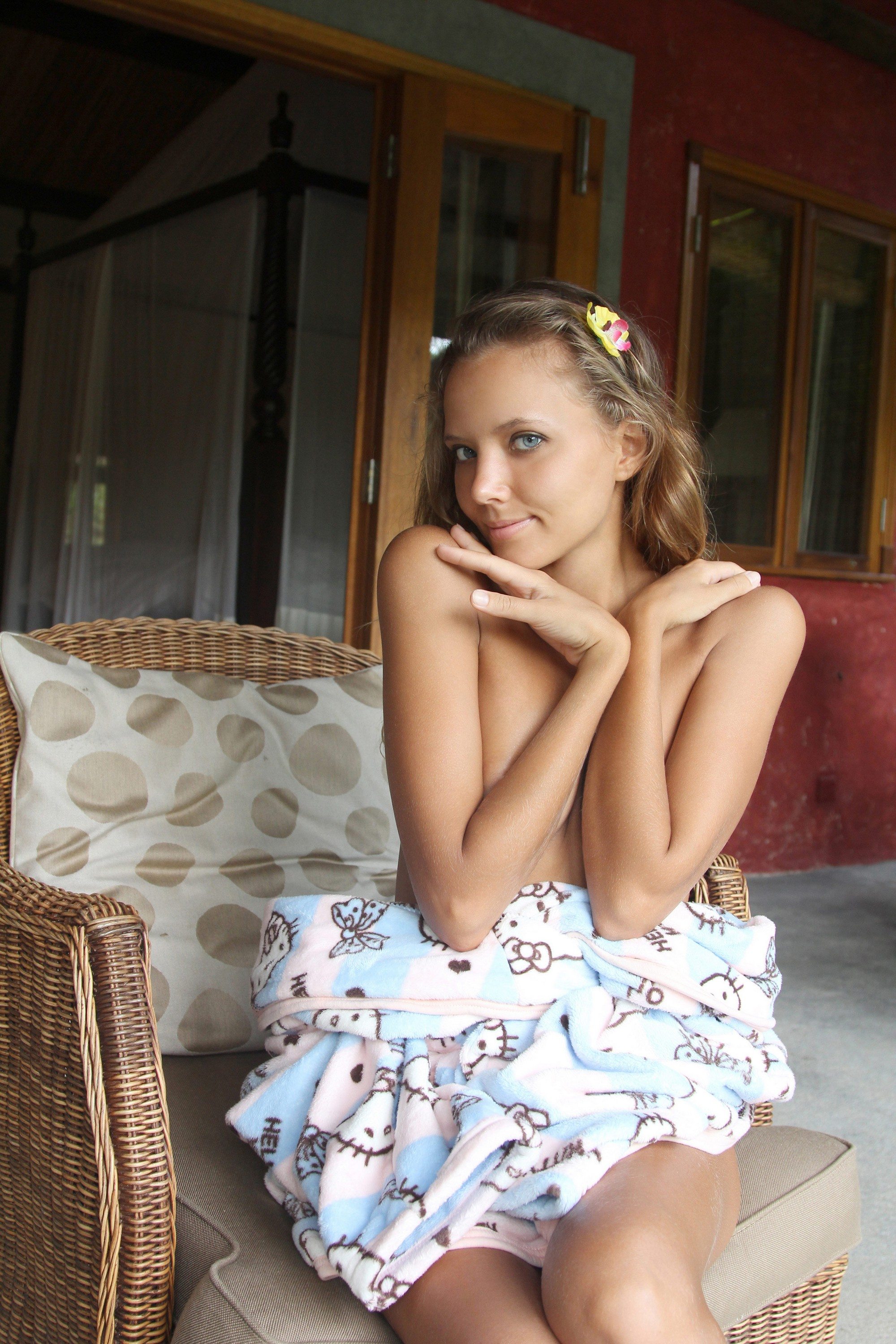 Imagen etiquetada con: Skinny, Blonde, Eyes, Good Morning, Katya Clover - Mango A, Russian, Smiling, X-Art, Cute, Shy