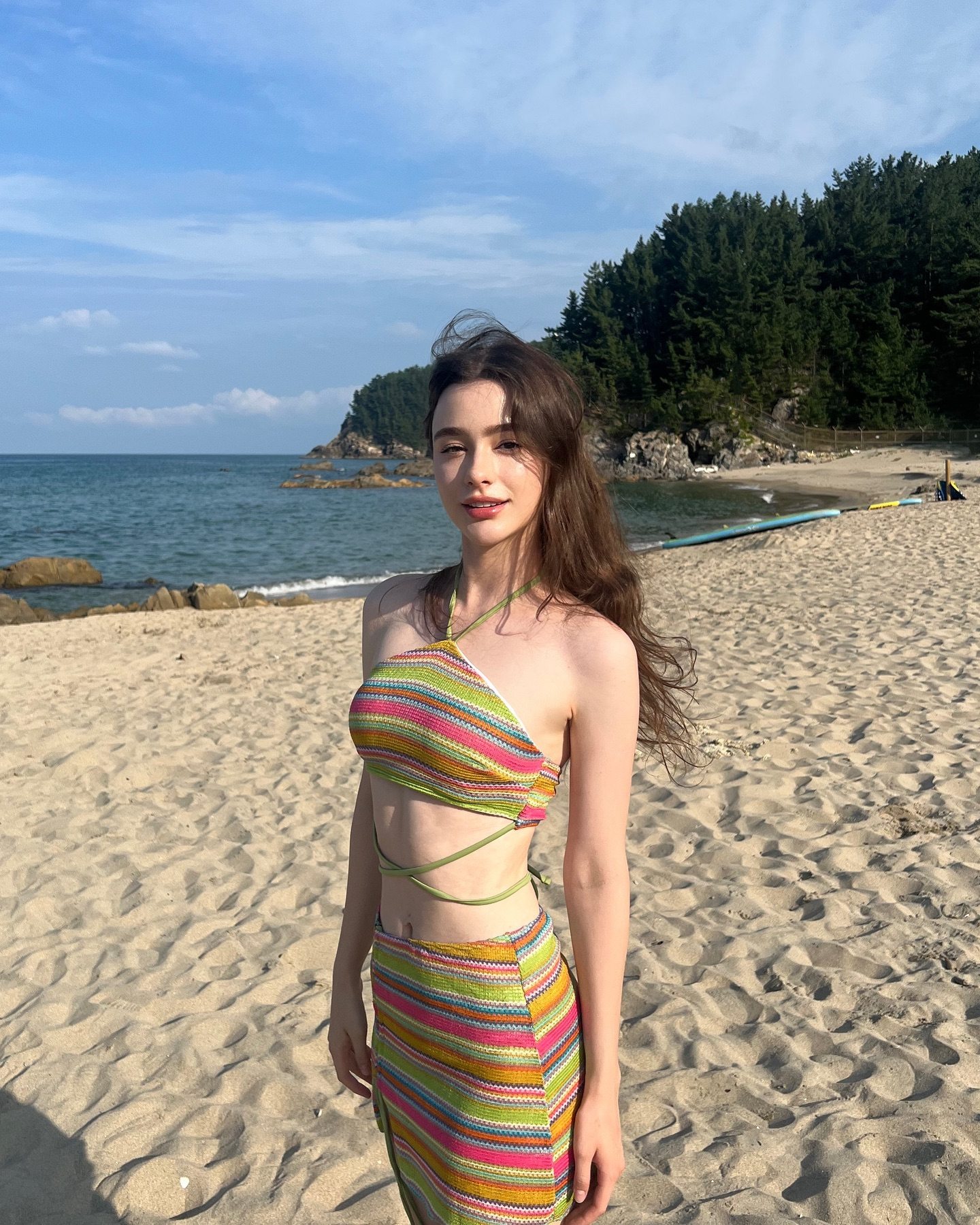 Imagen etiquetada con: Skinny, Brunette, Dasha Taran, Beach, Cute, Russian, Safe for work, Tummy