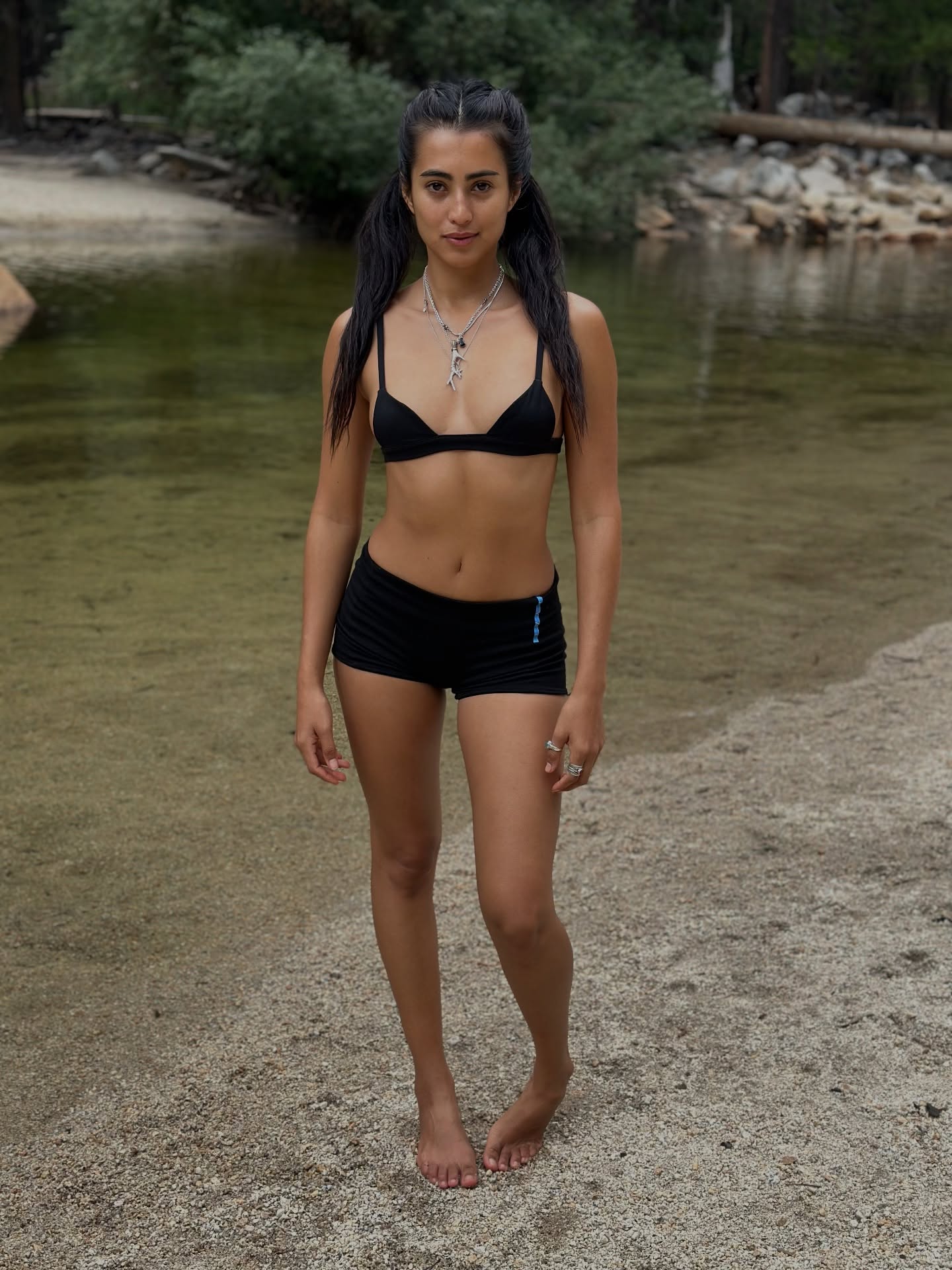 Imagen etiquetada con: Skinny, Brunette, Feet, Katherinne Rodriguez, Legs, Nature, Costa Rican, Cute, Tummy