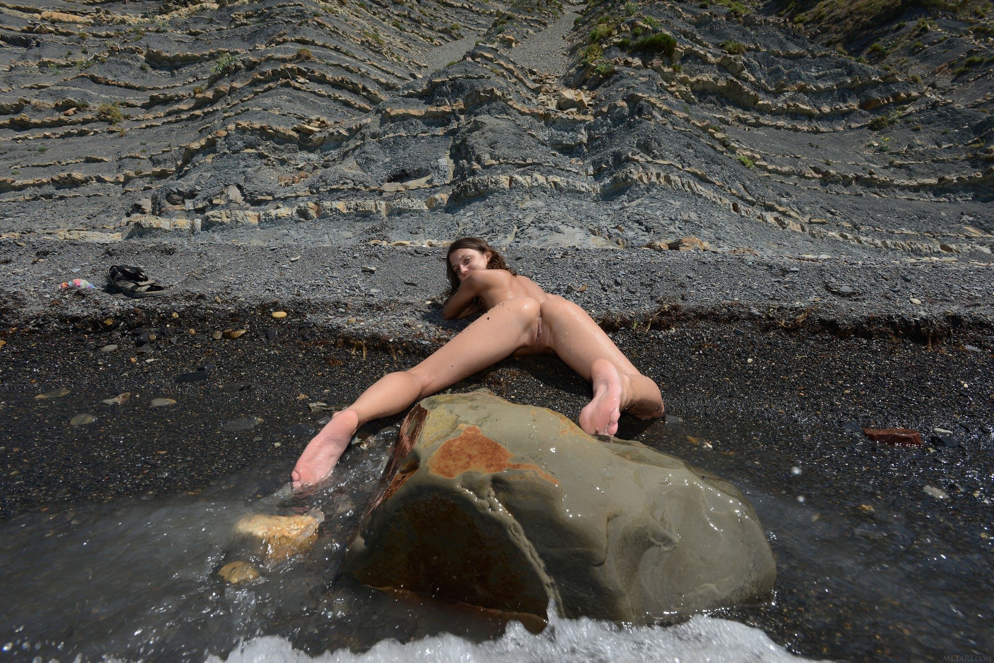 Imagen etiquetada con: Skinny, Brunette, Foxy Di - Nensi B - Medina U, MET Art, Mikhail Paramonov - Paromov, Nature, Nyuso, Russian, Cute