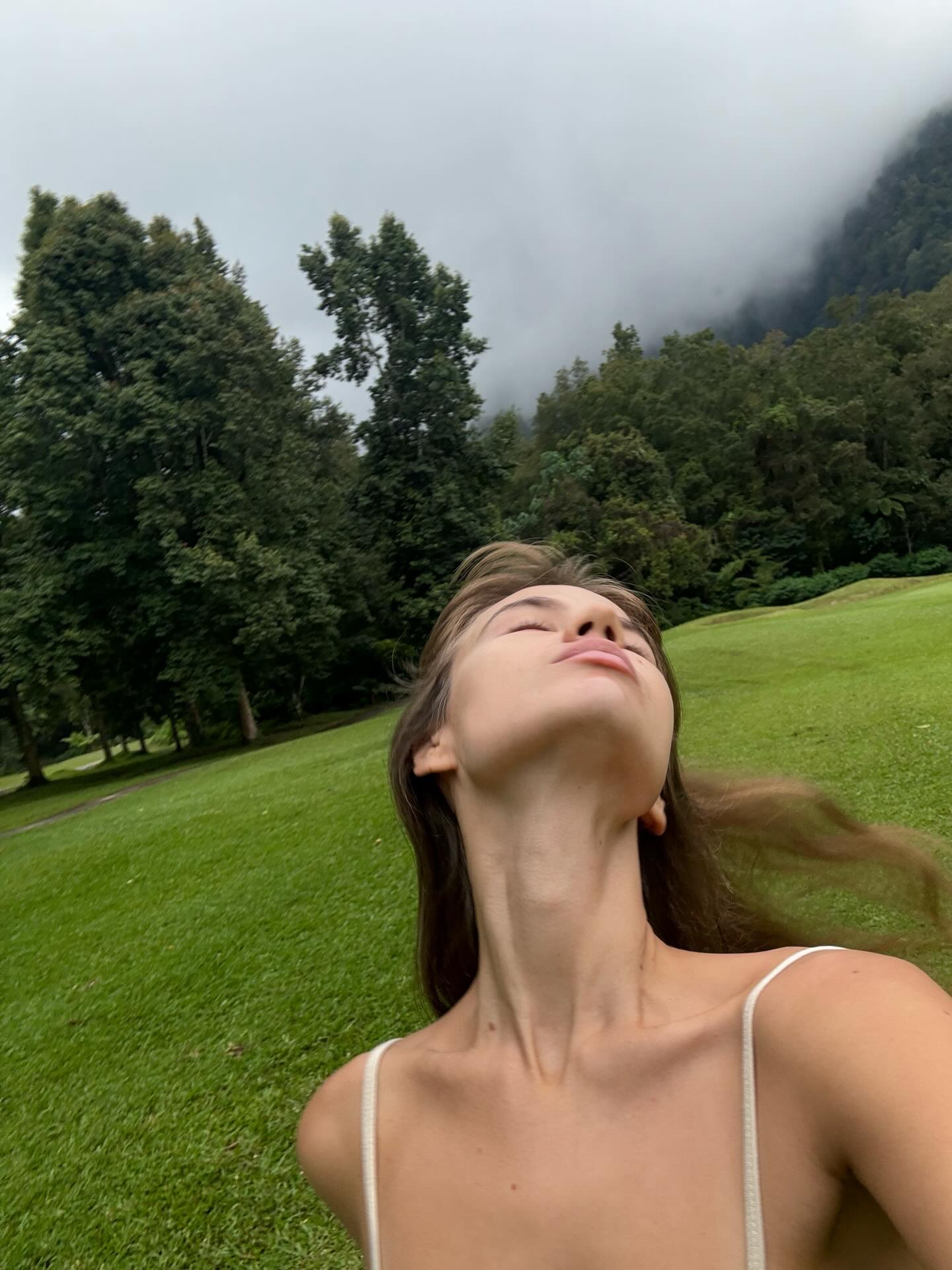 Imagen etiquetada con: Skinny, Brunette, Nature, Russian, Veronika Safronenko - Vero Hanberg - verohanberg, Cute