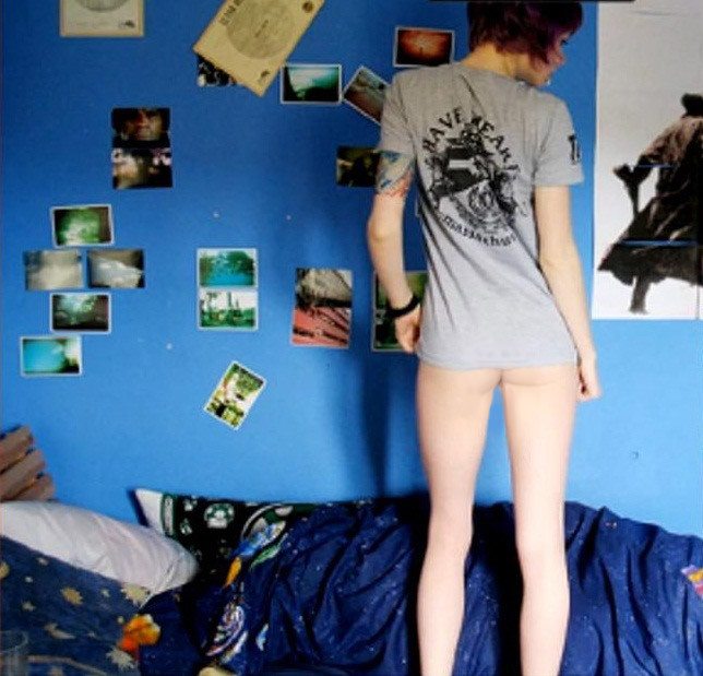 Imagen etiquetada con: Skinny, Legs, Redhead, Ass - Butt