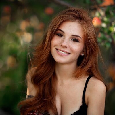 Imagen etiquetada con: Anna Fedotova, Redhead, Cute, Face, Russian, Smiling