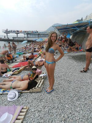 Imagen etiquetada con: Beach, Bikini, Blonde, Feet, Legs, Natalja M, Cute, Tummy