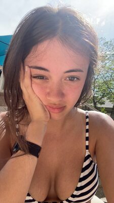 Imagen etiquetada con: Bikini, Brunette, Eyes, What is her name, Cute