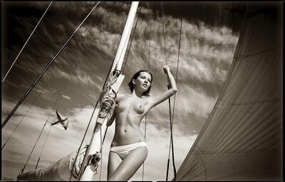 Imagen etiquetada con: Black and White, Art, Flat chested, Small Tits