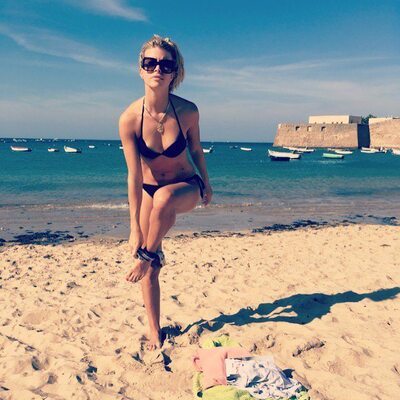 Imagen etiquetada con: Blonde, Camgirl, Chaturbate, Jana Volkova, Beach, Bikini