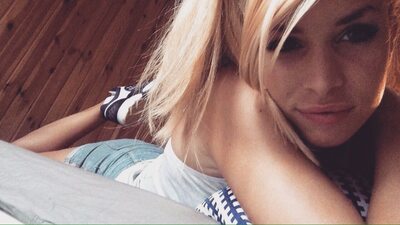 Imagen etiquetada con: Blonde, Camgirl, Chaturbate, Jana Volkova, Sexy Wallpaper