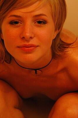 Imagen etiquetada con: Blonde, Cute, Eyes, Small Tits