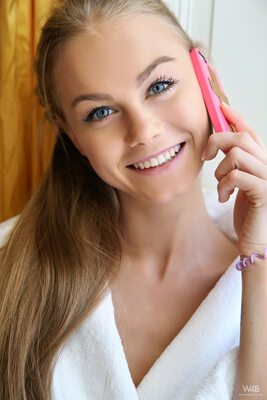 Imagen etiquetada con: Blonde, Eyes, Nancy Ace - Nancy A, Second Day with Nancy, Smiling, Ukrainian, Watch4Beauty, Cute, Safe for work