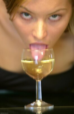 Imagen etiquetada con: Blonde, Hegre Art, Katya - Hegre, Eyes, Russian, Tongue, Wine
