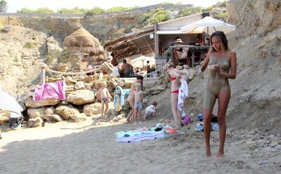 Imagen etiquetada con: Blonde, Katya Clover - Mango A, Muddy at the beach, Beach, Russian