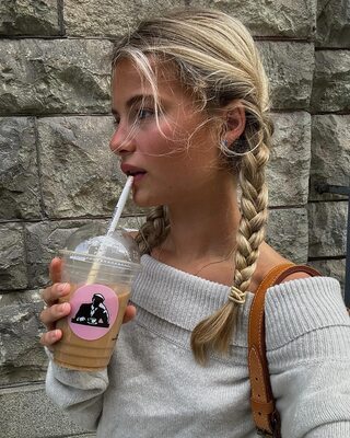 Imagen etiquetada con: Blonde, Lotta Emilie Stichler, Braid, Cute, Face, Safe for work, Swedish