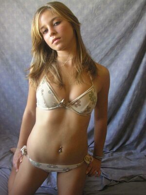 Imagen etiquetada con: Blonde, Luscious Lia - Lily, Cute, Lingerie, Piercing, Tummy