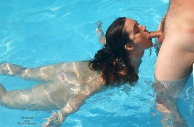 Imagen etiquetada con: Blowjob, Brunette, Sexy Wallpaper, Dick, Pool