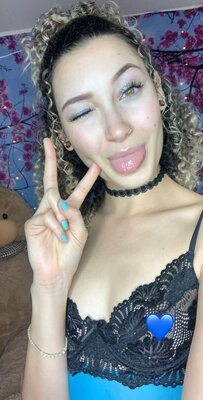 Imagen etiquetada con: Bambii Bonsai, Brunette, Camgirl, Chaturbate, nood.tv
