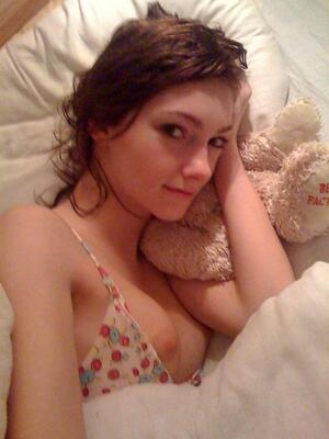 Imagen etiquetada con: Brunette, Boobs, Cute, Eyes, Lingerie, Selfie