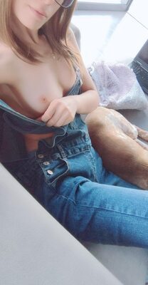 Imagen etiquetada con: Brunette, Chloe Lewis - newchloe18, Canadian, Flashing, Small Tits