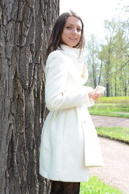 Imagen etiquetada con: Brunette, Foxy Di - Nensi B - Medina U, MET Art, Mikhail Paramonov - Paromov, Mirtila, Russian, Cute, Safe for work