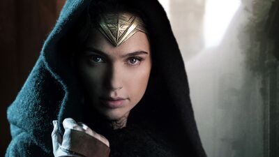 Imagen etiquetada con: Brunette, Gal Gadot, Celebrity - Star, Cosplay, Eyes, Israeli, Safe for work, Sexy Wallpaper