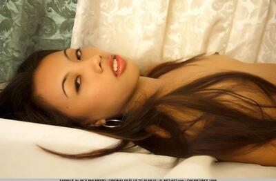 Imagen etiquetada con: Brunette, MET Art, Eyes, Face, Sexy Wallpaper, Small Tits