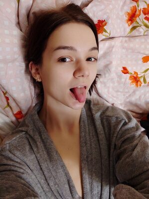 Imagen etiquetada con: Camgirl, Chaturbate, MeowMeowMay, OnlyFans, Brunette