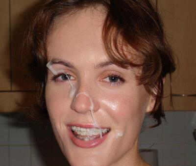 Imagen etiquetada con: Cumshot, Brunette, Facial