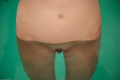 Imagen etiquetada con: Errotica Archives, Loreen A, Pinya, Close-up, Pool, Russian, Sexy Wallpaper, Tummy
