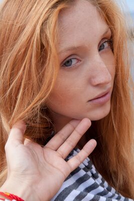 Imagen etiquetada con: Eyes, Fugite, MET Art, Red Fox - Michelle Starr - Michelle H, Redhead, Ukrainian, Face, Safe for work