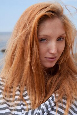 Imagen etiquetada con: Eyes, Fugite, MET Art, Red Fox - Michelle Starr - Michelle H, Redhead, Ukrainian, Safe for work