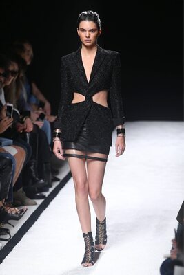 Imagen etiquetada con: Kendall Jenner, Brunette, American, Celebrity - Star, Safe for work