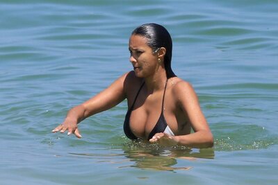 Imagen etiquetada con: Lais Ribeiro, Beach, Bikini, Brazilian, Celebrity - Star, Ipanema