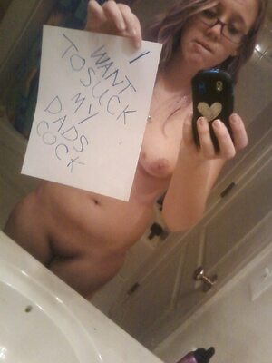 Imagen etiquetada con: Mirror, Redhead, Selfie, Boobs, Tummy