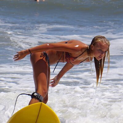 Imagen etiquetada con: Skinny, American, Beach, Bikini, Blonde, Legs, Morgan Cryer, Sport, Cute, Surf, Tummy