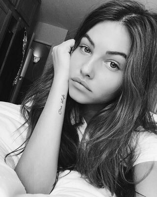 Imagen etiquetada con: Skinny, Black and White, Brunette, Thylane Blondeau, Celebrity - Star, Cute, Eyes, French, Safe for work, Tattoo