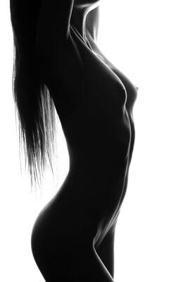 Imagen etiquetada con: Skinny, Black and White, Flat chested, Small Tits