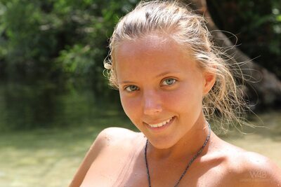 Imagen etiquetada con: Skinny, Blonde, By the Water, Katya Clover - Mango A, Watch4Beauty, Cute, Eyes, Face, Russian, Safe for work, Sexy Wallpaper, Smiling