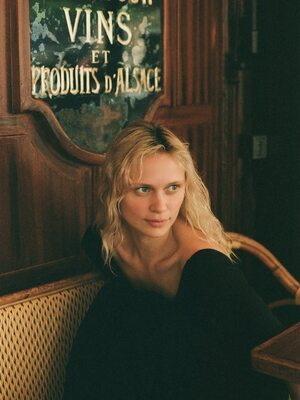 Imagen etiquetada con: Skinny, American, Blonde, Delilah Summer Parillo, Eyes, Cute, Safe for work