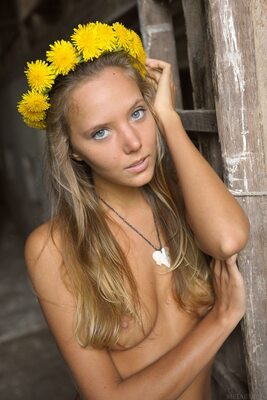 Imagen etiquetada con: Skinny, Blonde, Eyes, Katya Clover - Mango A, MET Art, Memorigo, Russian, Cute, Small Tits