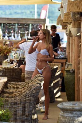 Imagen etiquetada con: Skinny, Blonde, Kimberley Garner, Bikini, Celebrity - Star, English