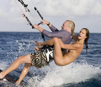 Imagen etiquetada con: Skinny, Brunette, Denni Parkinson, Richard Branson, Celebrity - Star, English, Kitesurf, Legs, South African, Sport