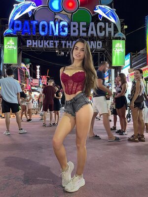 Imagen etiquetada con: Skinny, Brunette, Eyes, Legs, Lera Buns - Valeriia Makusheva - Valeria Titova, Russian, Cute, Lingerie, Patong Beach, Phuket, Tummy