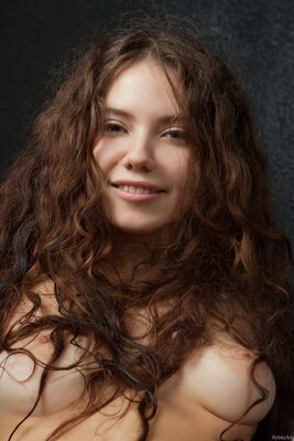 Imagen etiquetada con: Skinny, Brunette, Fekete Fal, Norma Joel - Renata L - Nastya N, Rylsky Art, Boobs, Cute, Eyes, Smiling, Ukrainian