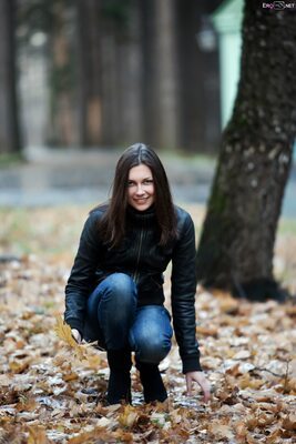 Imagen etiquetada con: Skinny, Brunette, Quinn A, Nature, Safe for work, Small Tits