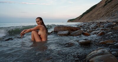 Imagen etiquetada con: Skinny, Brunette, Roman Filippov, Art, Nature, Sexy Wallpaper